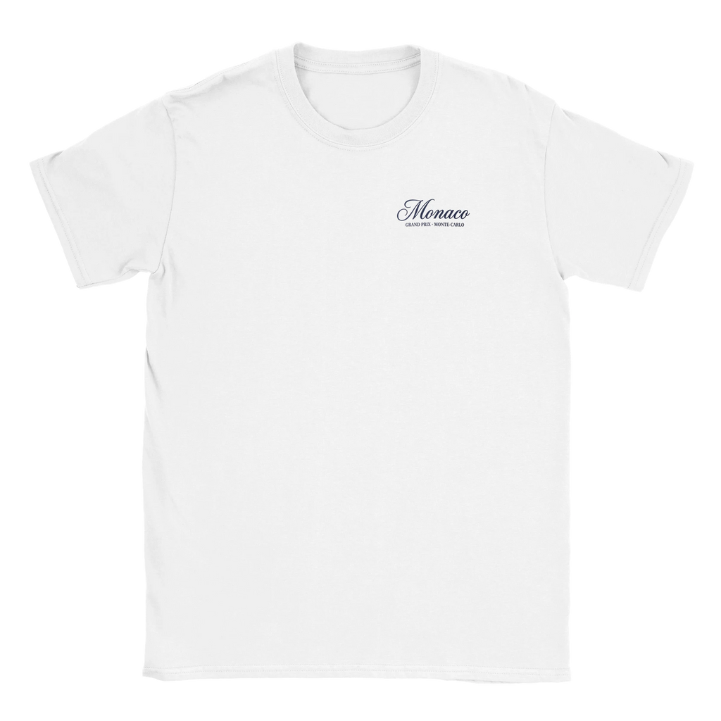 Flat lay t-shirt Monaco Grand Prix con giornale espresso e occhiali da sole