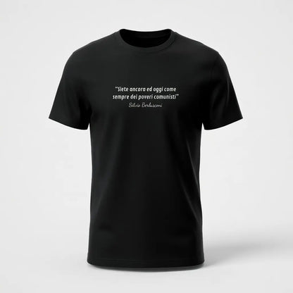 T-shirt nera unisex con citazione Silvio Berlusconi "Poveri Comunisti" — ChicGallery