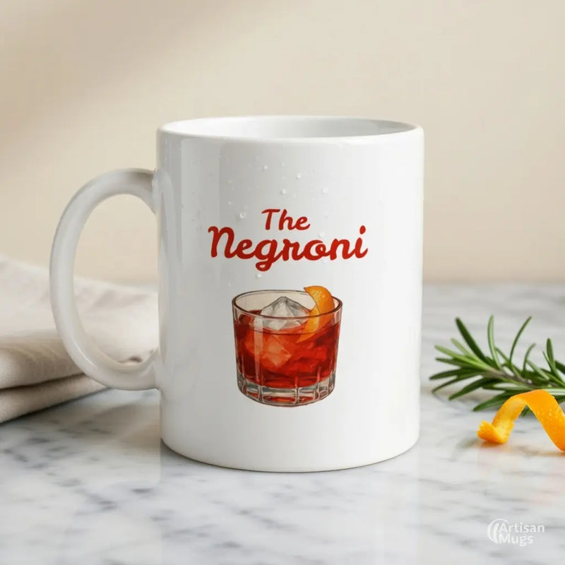 Tazza in ceramica bianca con scritta 'The Negroni' e illustrazione minimale del celebre cocktail italiano, idea regalo per amanti dell'aperitivo e fan dei trend social – Chic Gallery.